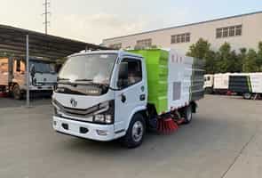 东风多利卡5方吸尘车（国6）