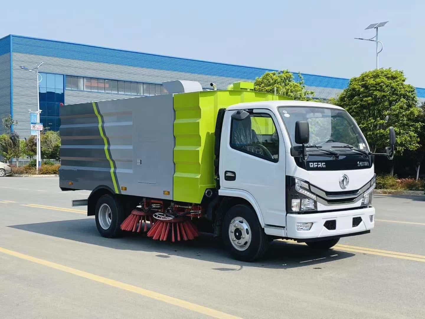 东风小多利卡扫路车（国6）