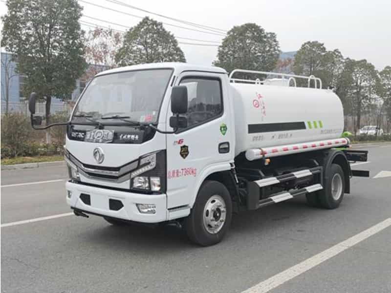 东风5吨洒水车（国6）
