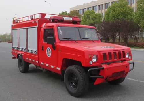 勇士四驱（单排）器材消防车