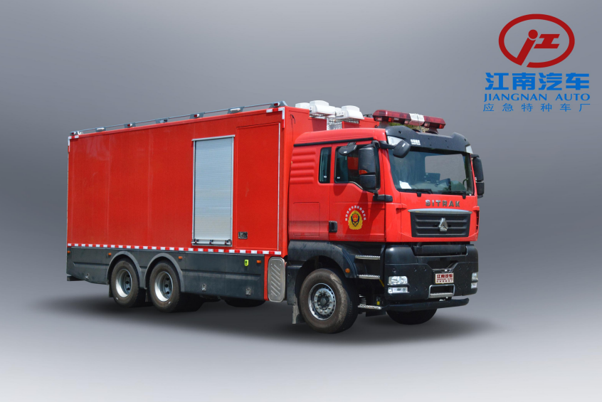 大流量排水抢险车